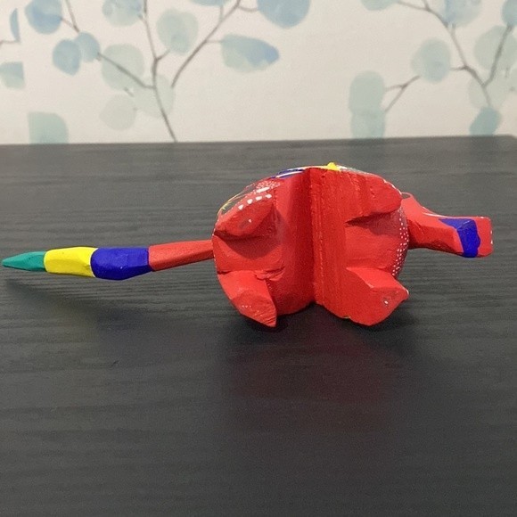 Handcrafted Armadillo Alebrije Wood Carved Figurine - Picture 7 of 7